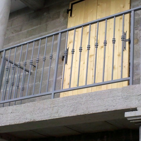Balcon métal manchon fonte