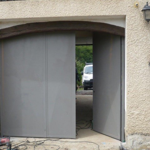 Porte de garage métal
